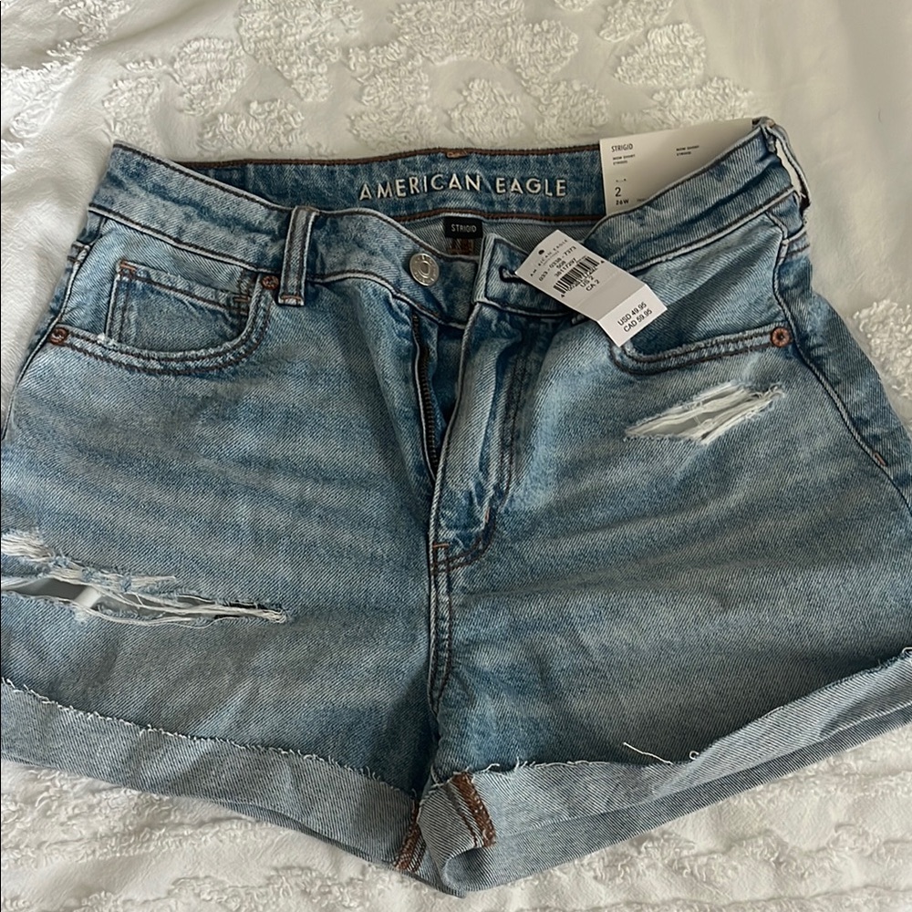 NWT American Eagle Outfitters Mom Jean Short